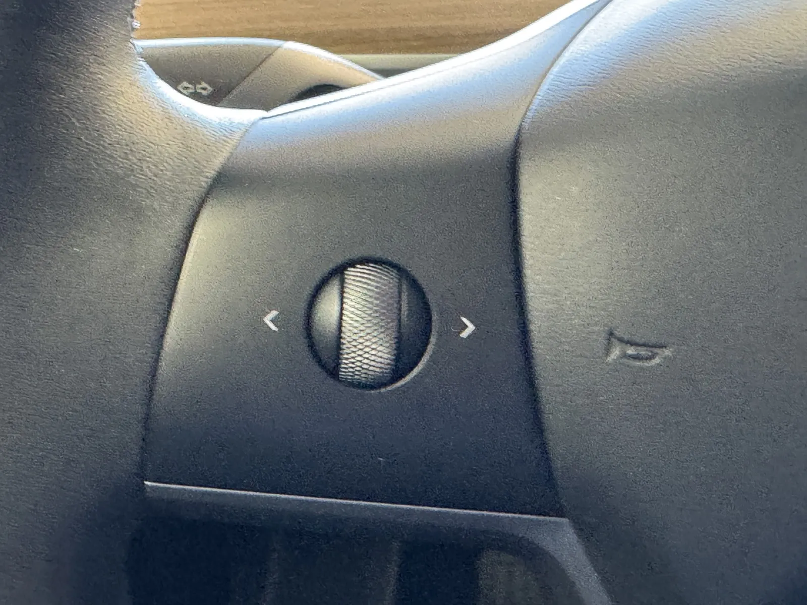 Tesla Model Y photo 20