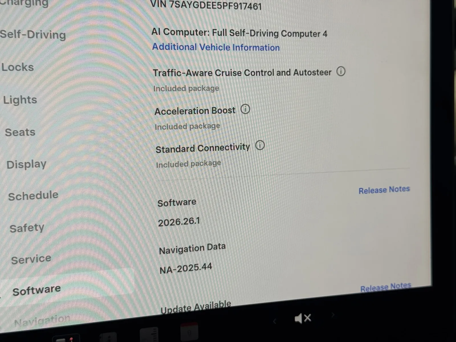Tesla Model Y photo 17