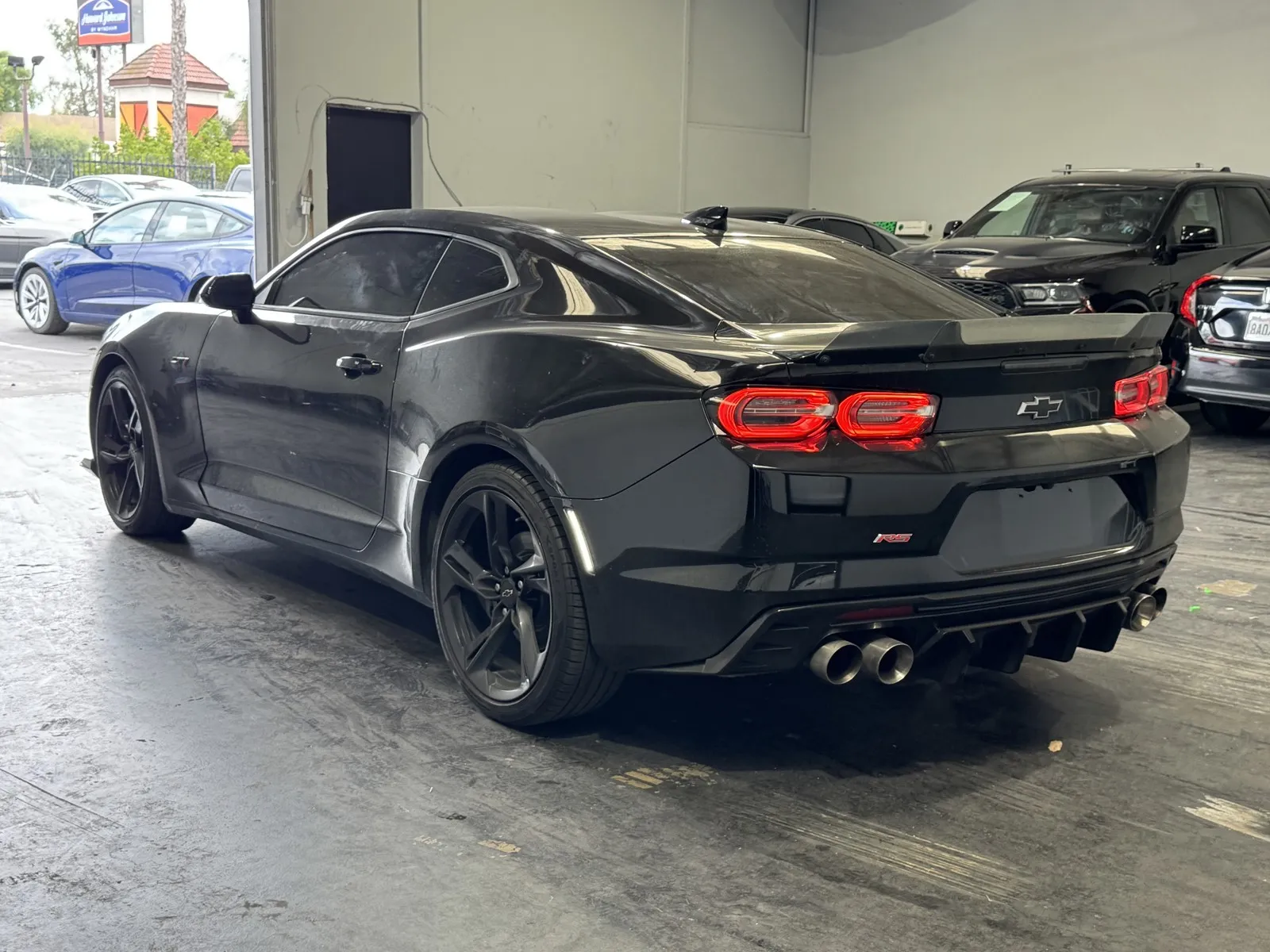 Chevrolet Camaro photo 2