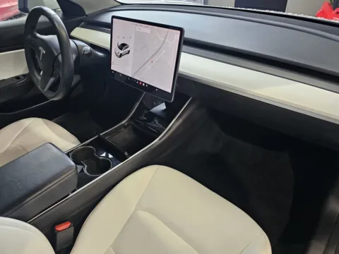 More photos of 2020 Tesla Model 3 at Premium Autos - Norco, CA