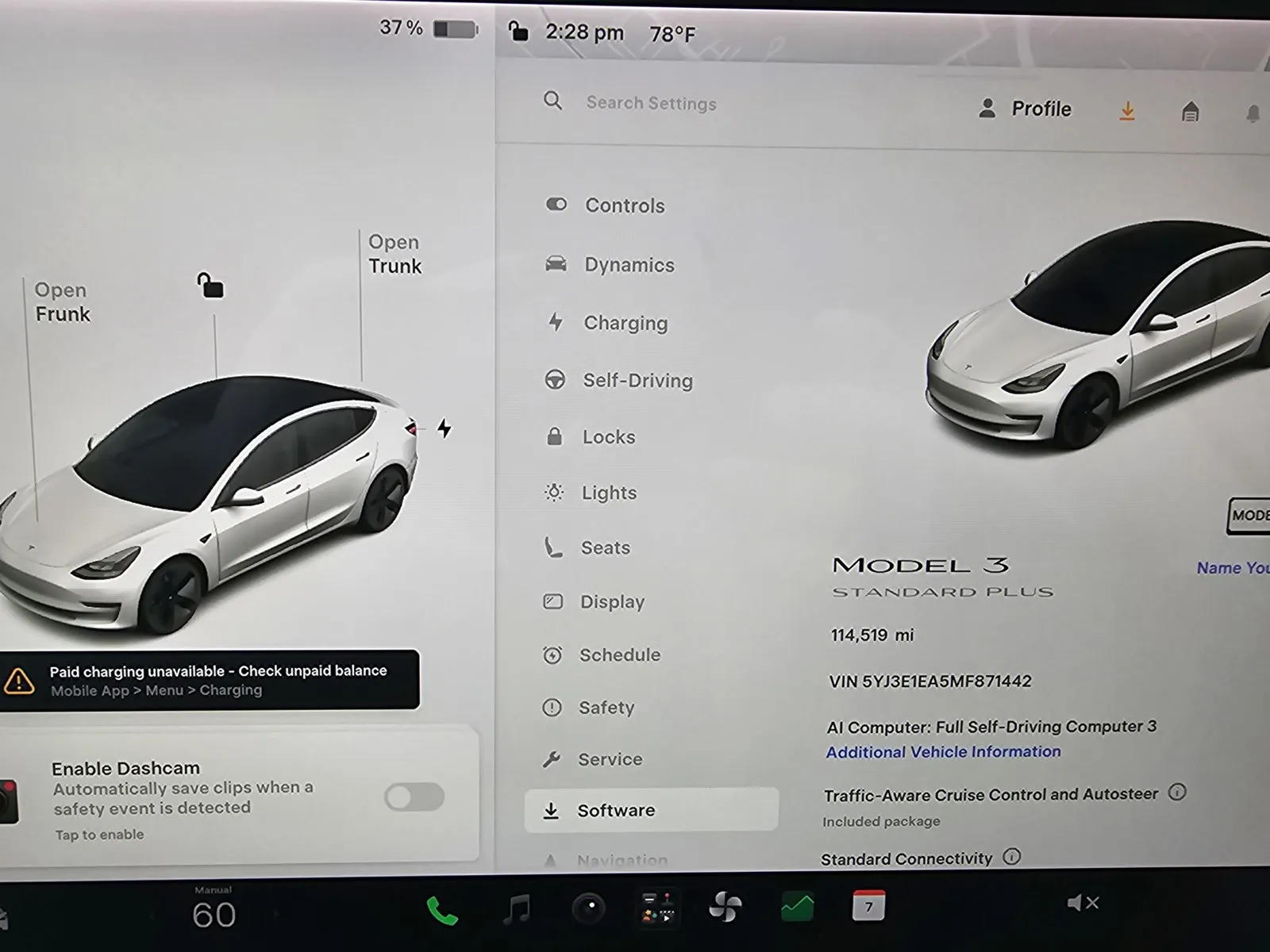 Tesla Model 3 photo 17