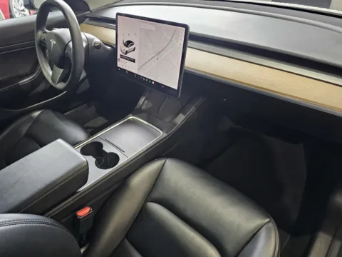 More photos of 2021 Tesla Model 3 Standard Range Plus at Premium Autos - Norco, CA
