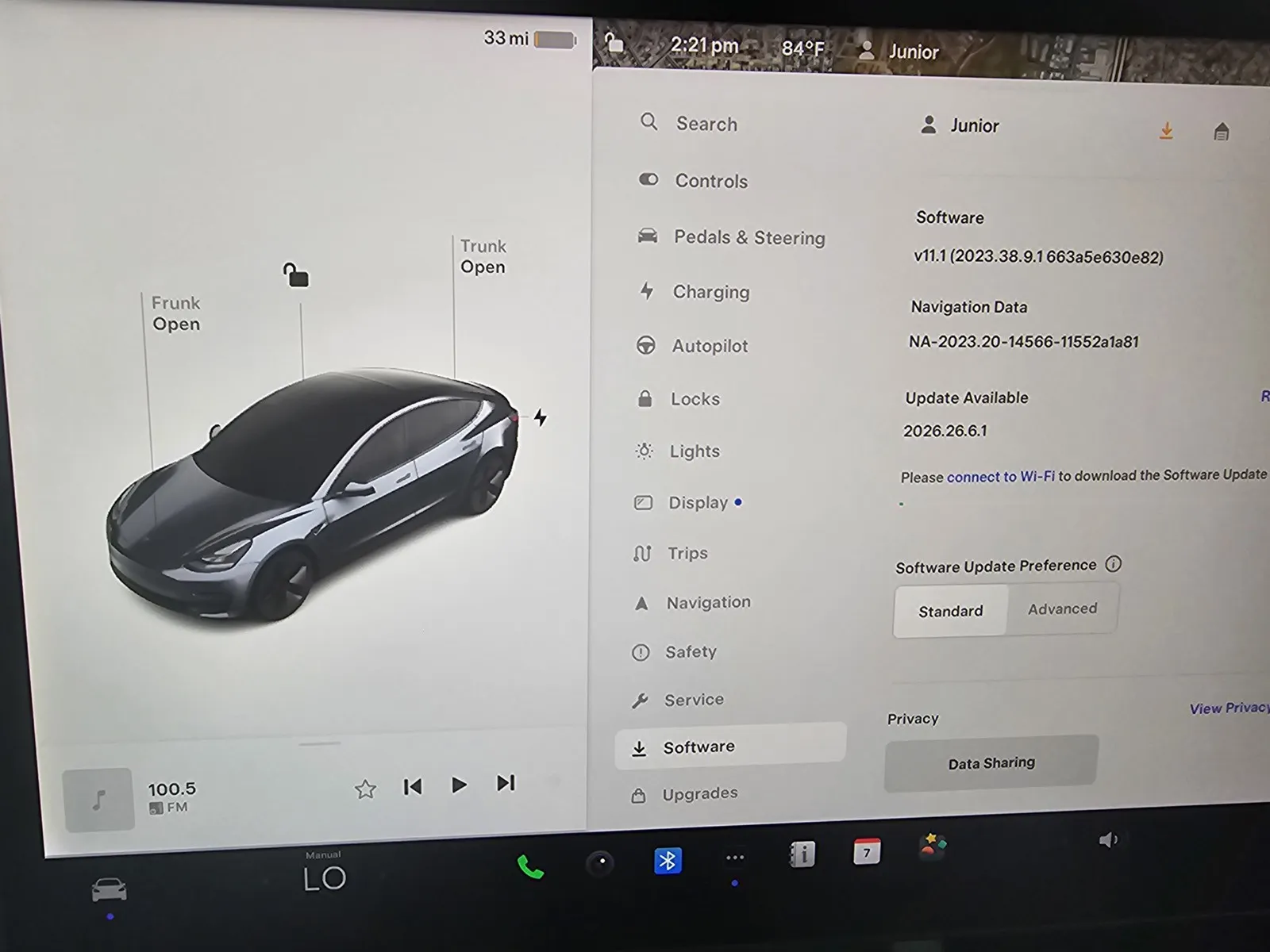 Tesla Model 3 photo 18