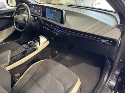 More photos of 2023 Kia EV6 GT-Line at Premium Autos - Norco, CA