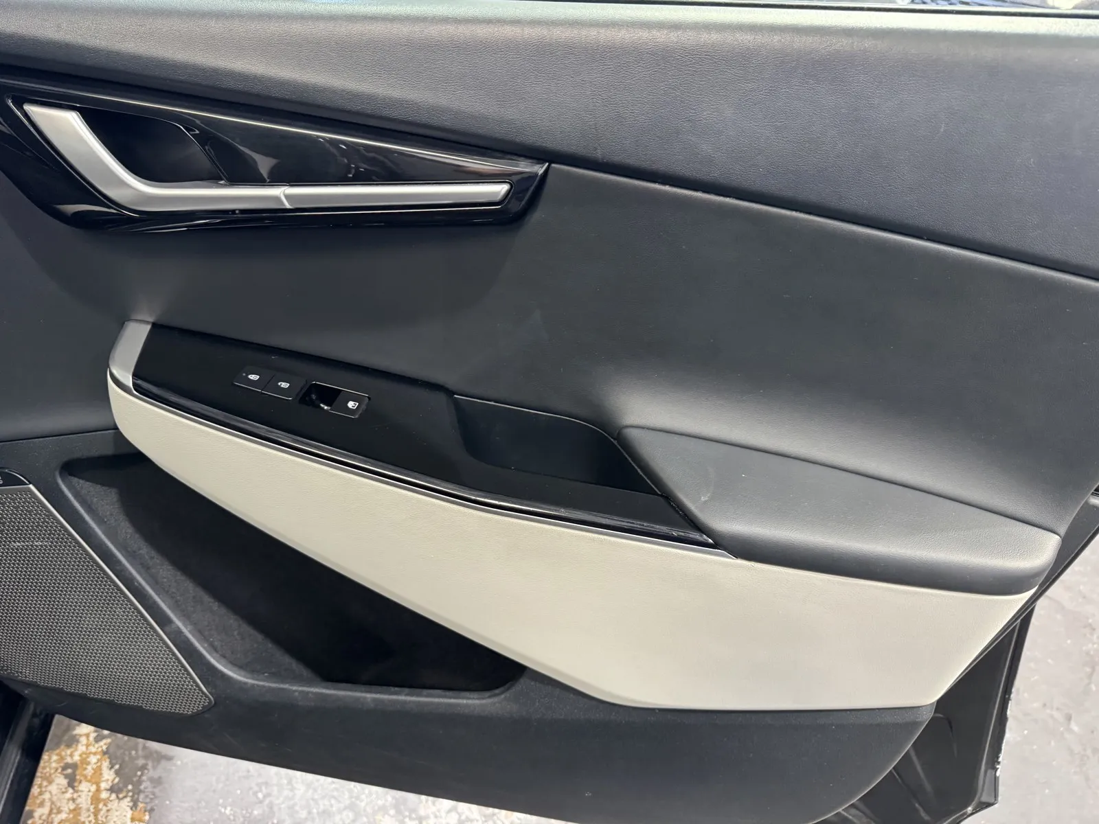 Kia EV6 photo 6