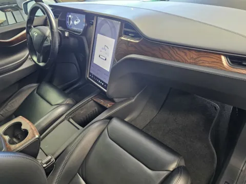 More photos of 2018 Tesla Model X at Premium Autos - Norco, CA