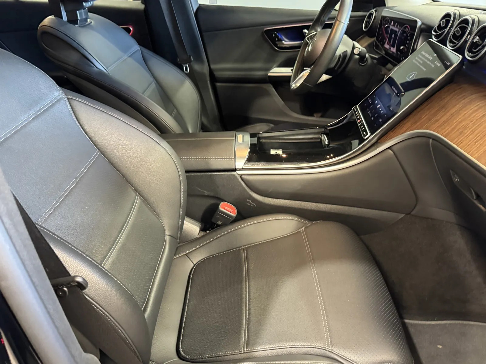 Mercedes-Benz GLC photo 6