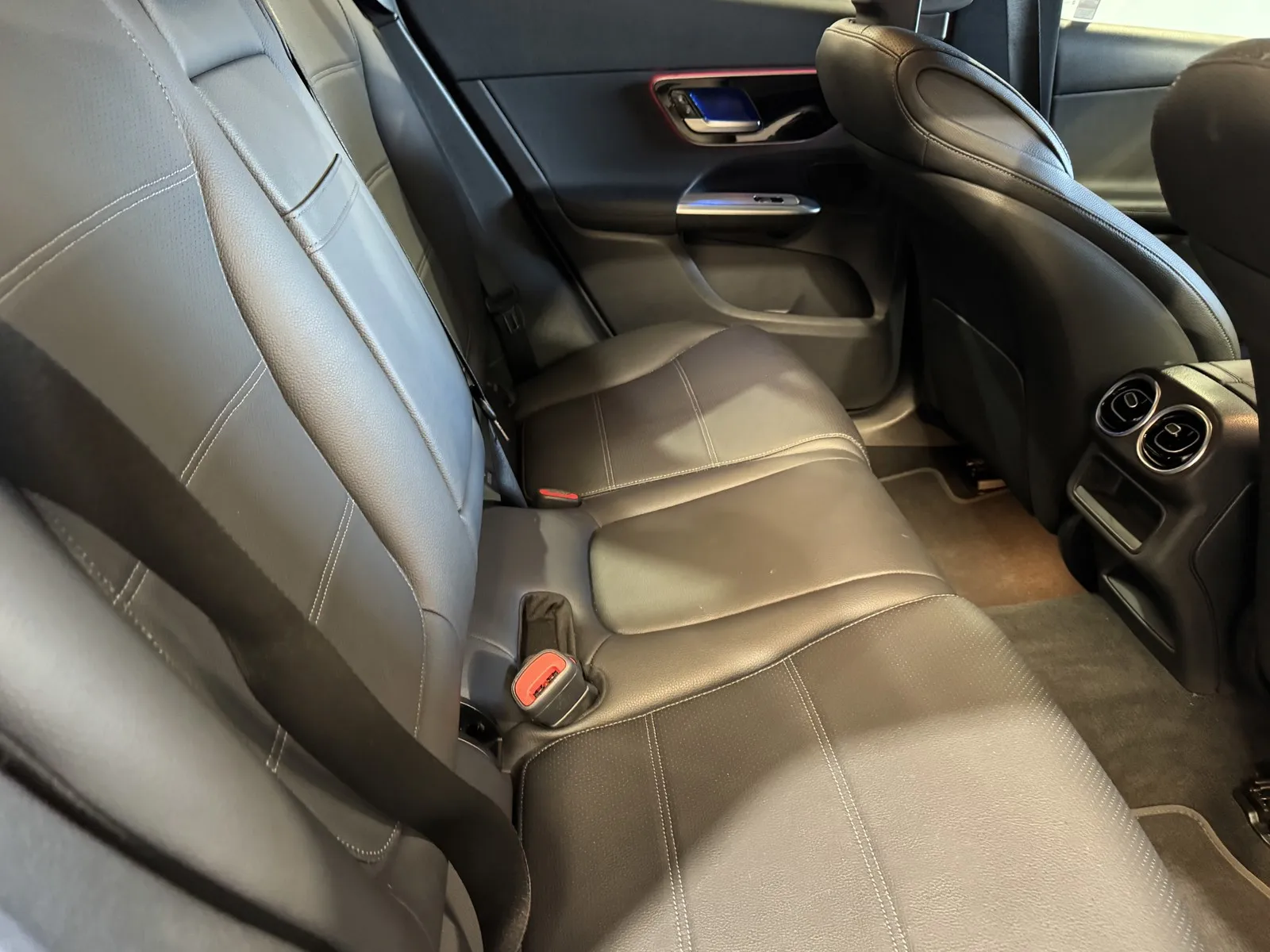 Mercedes-Benz GLC photo 8
