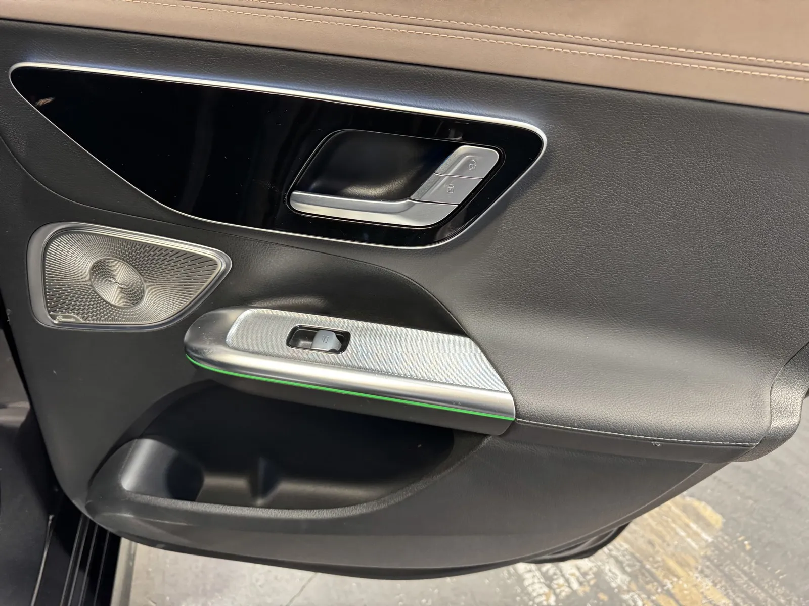 Mercedes-Benz EQE photo 9