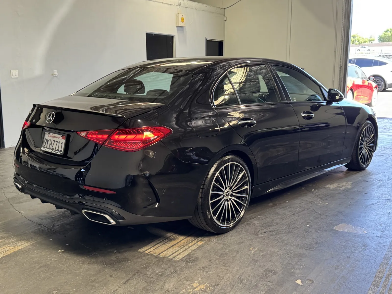 Mercedes-Benz C-Class photo 4