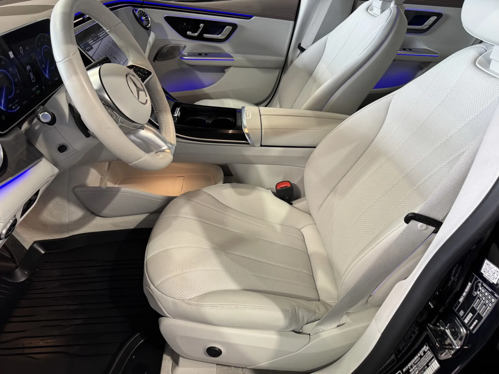 Mercedes-Benz EQE photo 12
