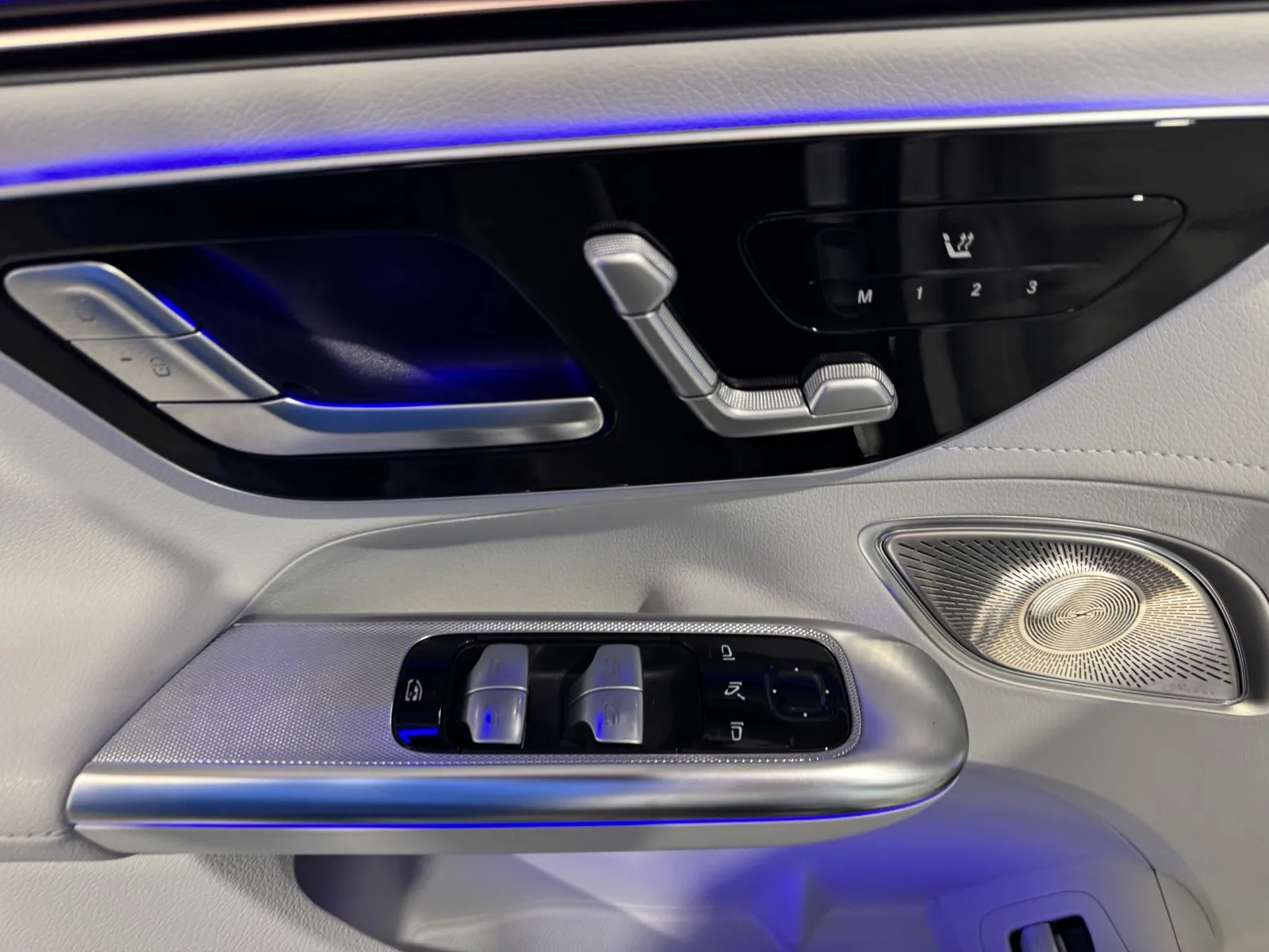 Mercedes-Benz EQE photo 14