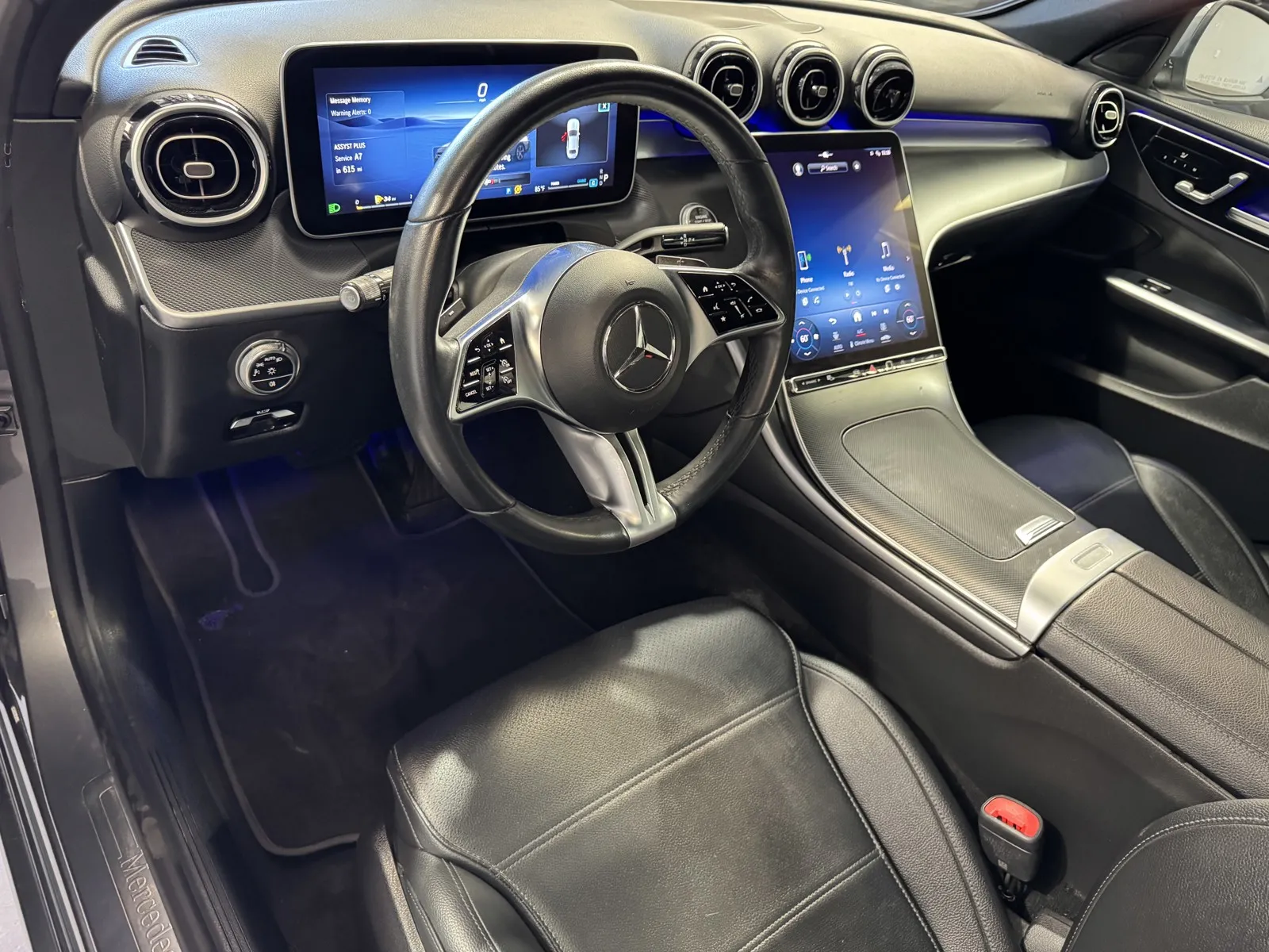 Mercedes-Benz C-Class photo 11