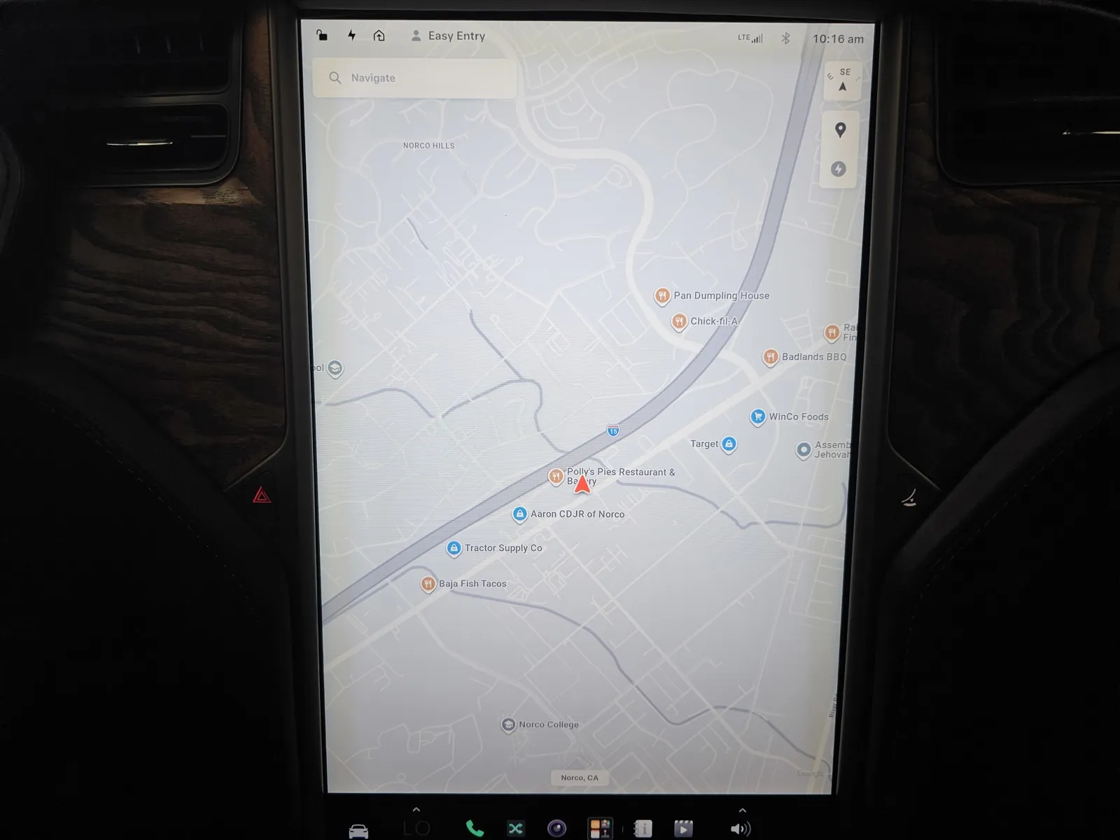 Tesla Model X photo 15