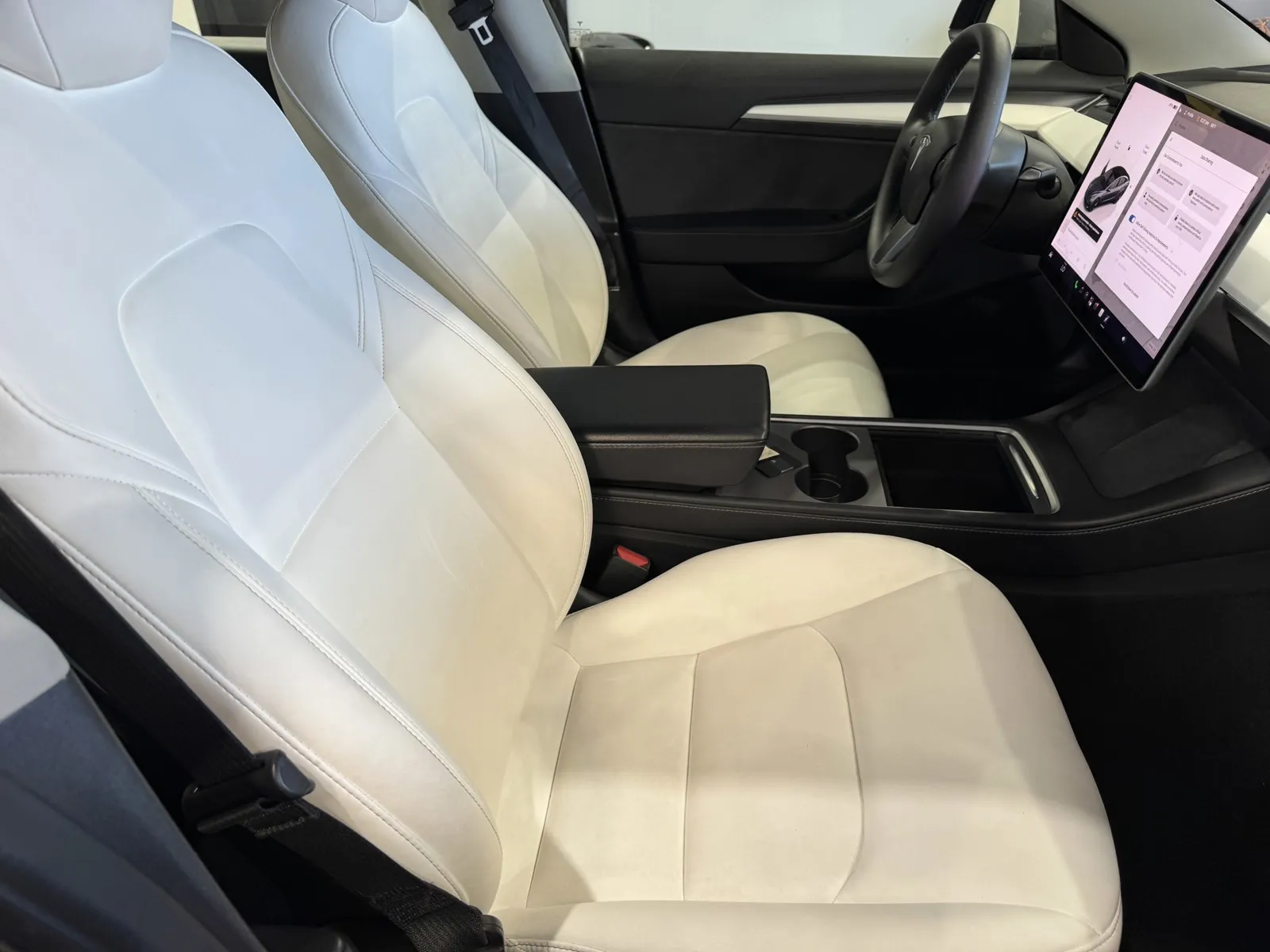 Tesla Model 3 photo 6