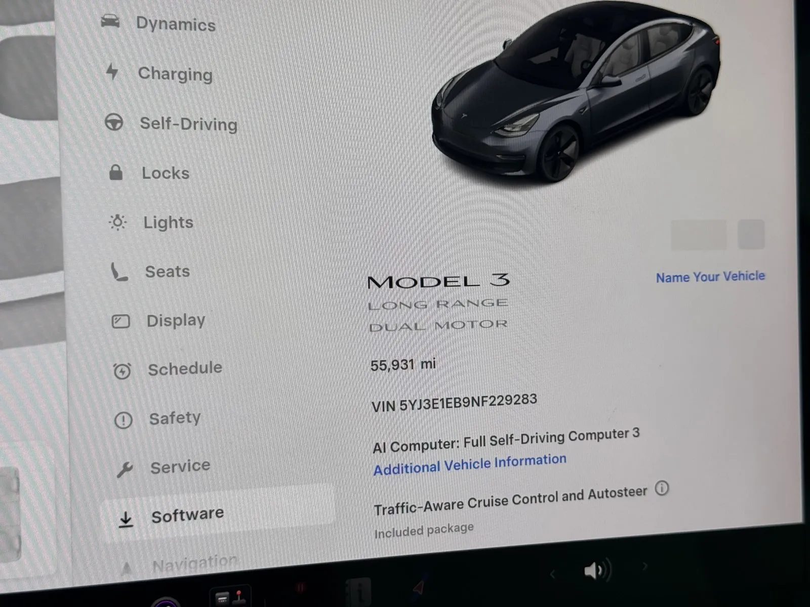 Tesla Model 3 photo 16