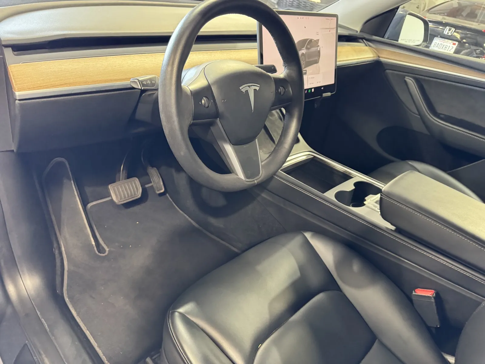 Tesla Model Y photo 10