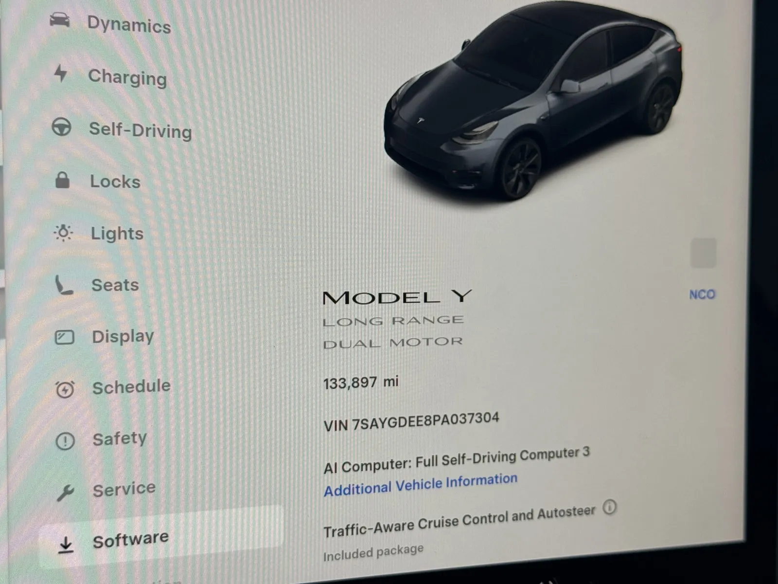 Tesla Model Y photo 15