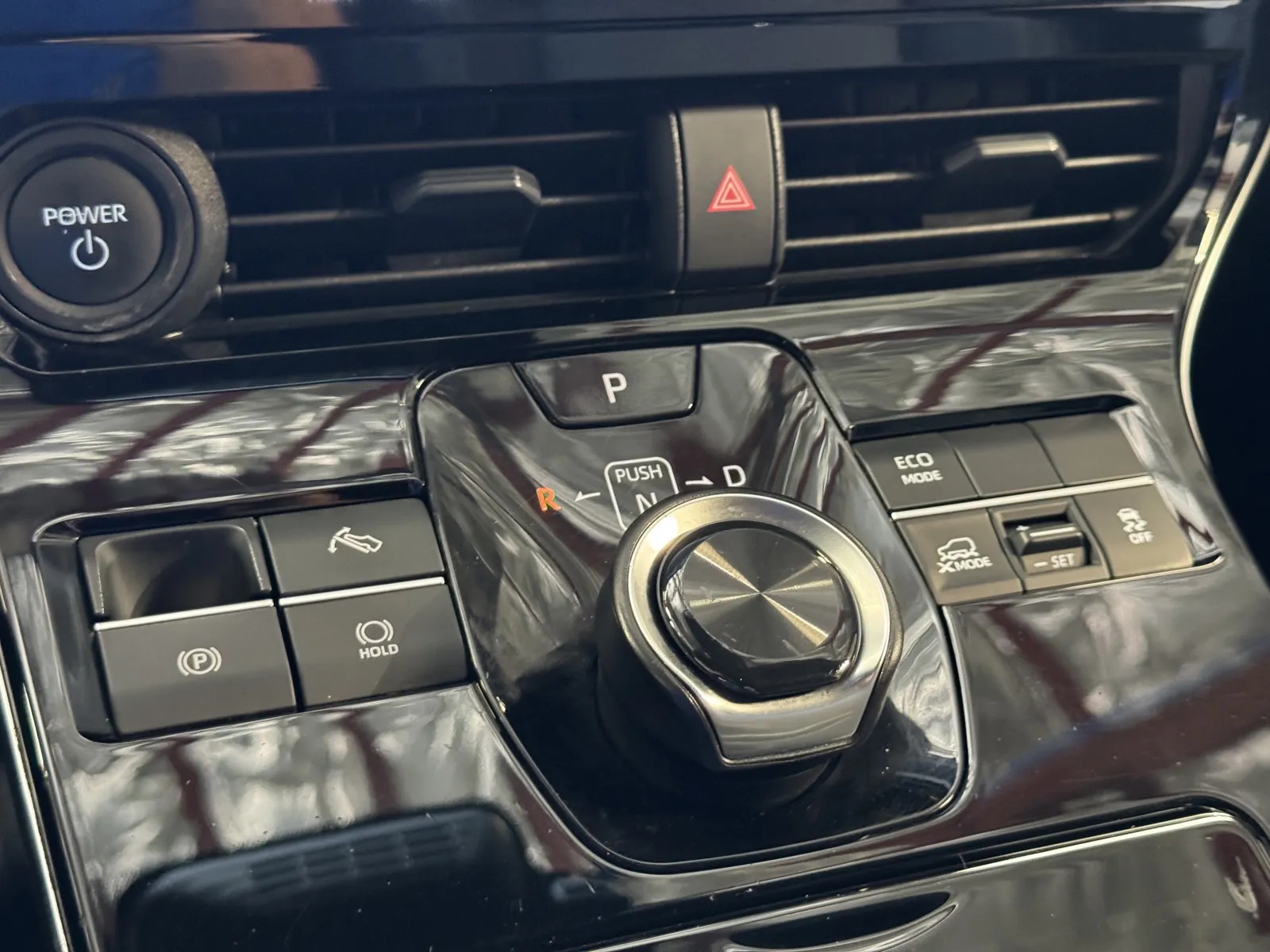 Toyota bZ4X photo 17