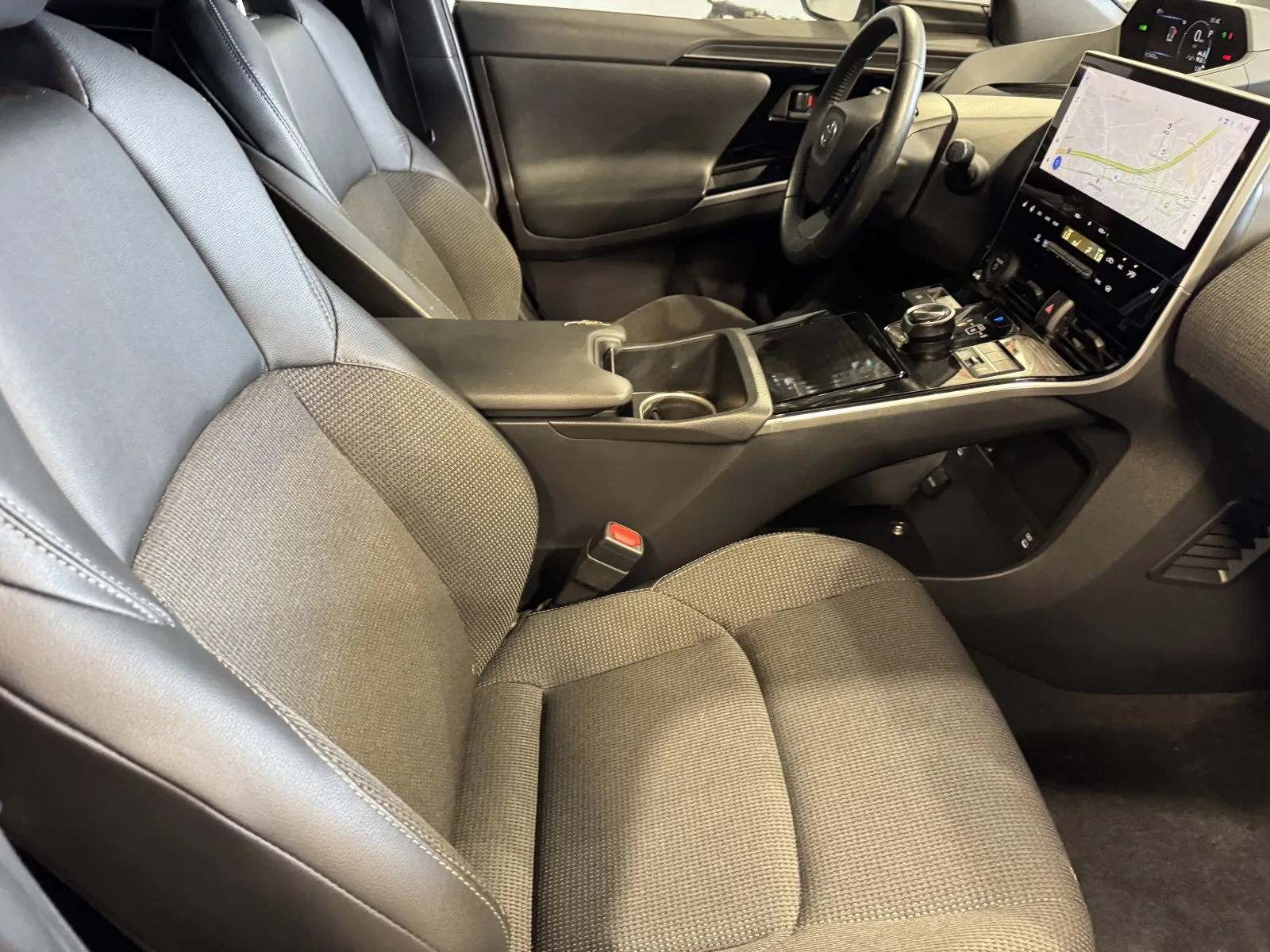 Toyota bZ4X photo 6