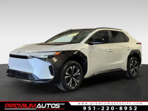 White 2024 Toyota bZ4X XLE for sale in Norco, CA