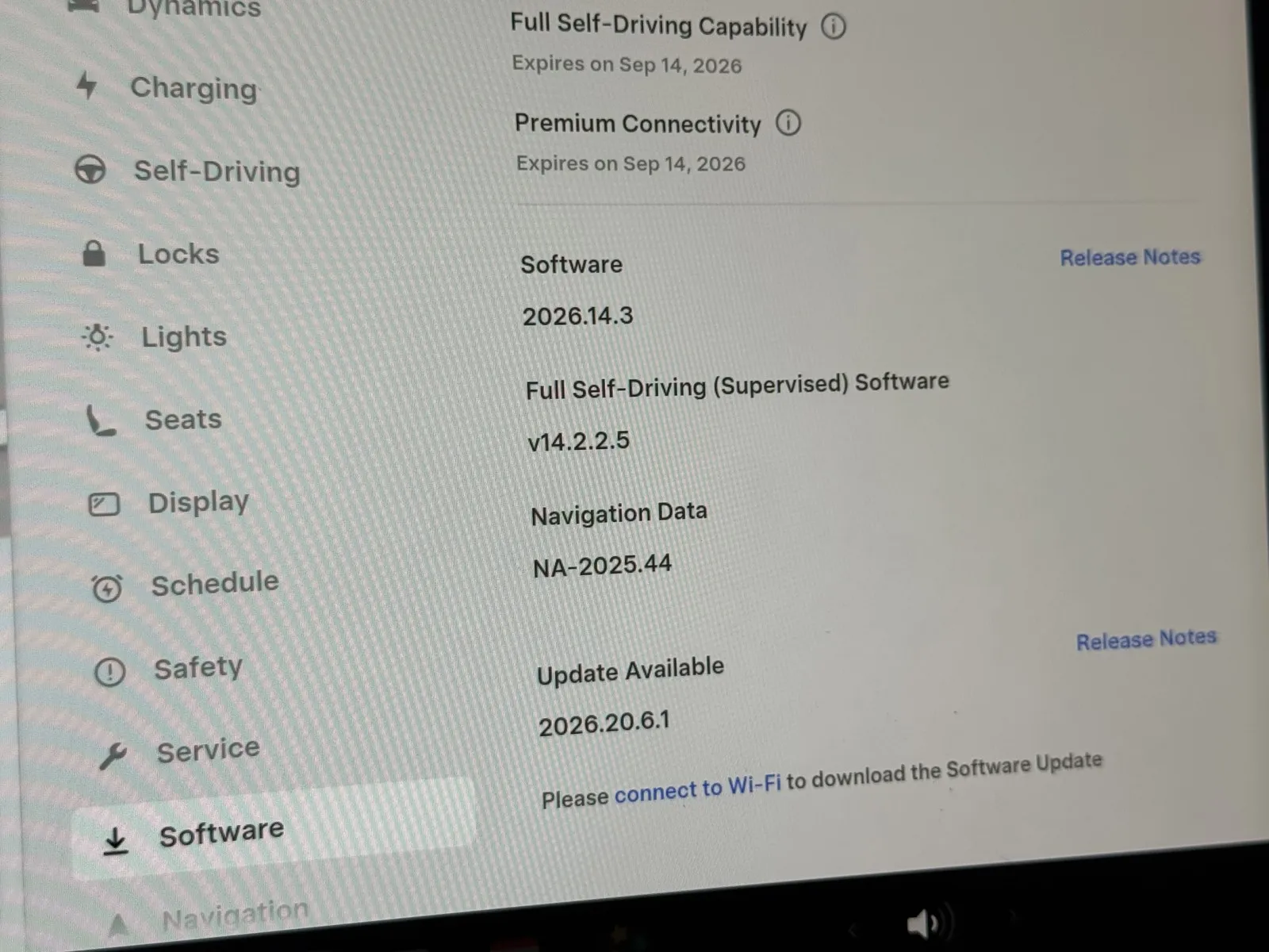 Tesla Model Y photo 18