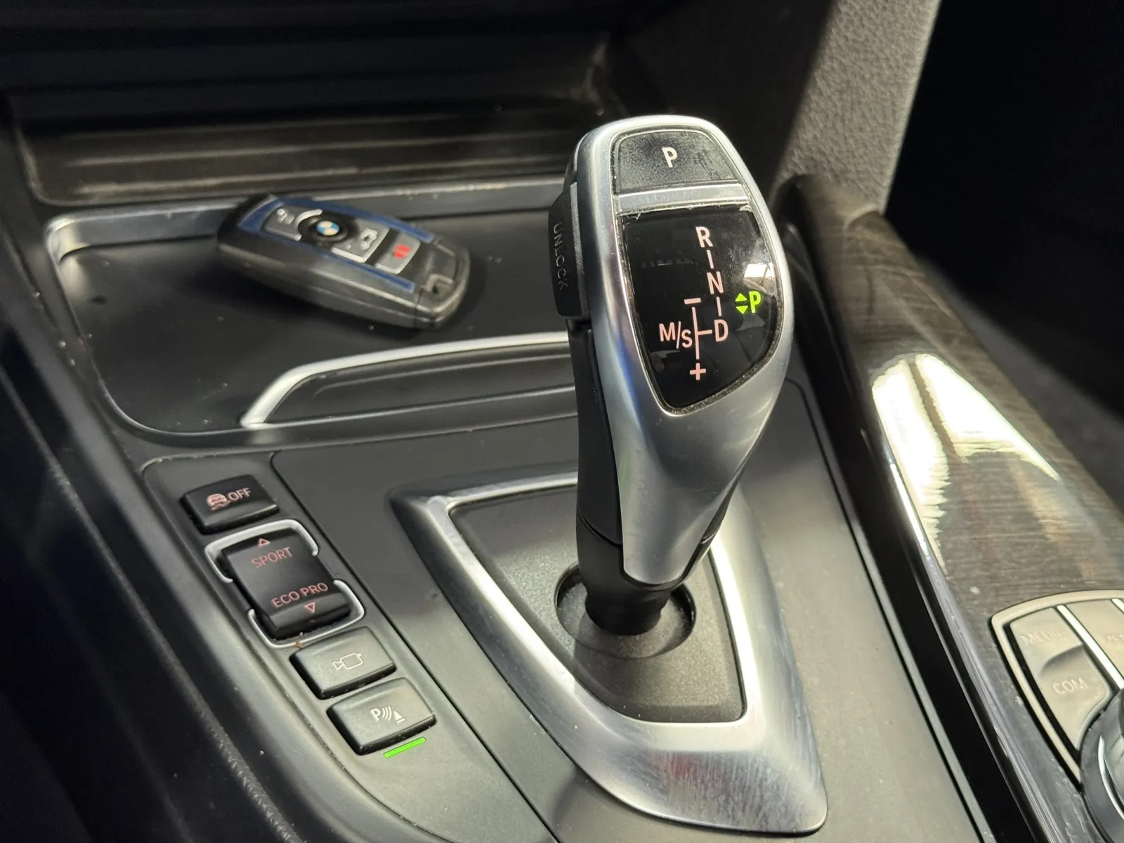 BMW 4 Series photo 17