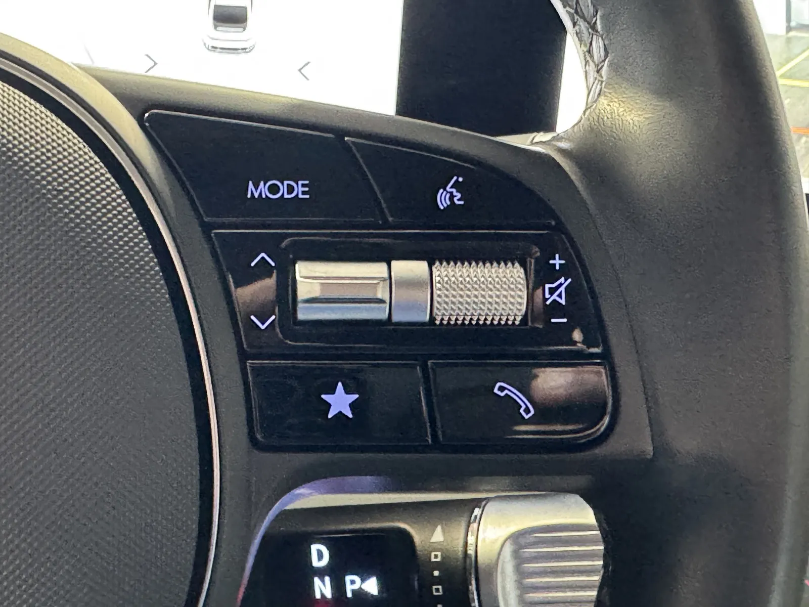 Hyundai Ioniq 6 photo 16