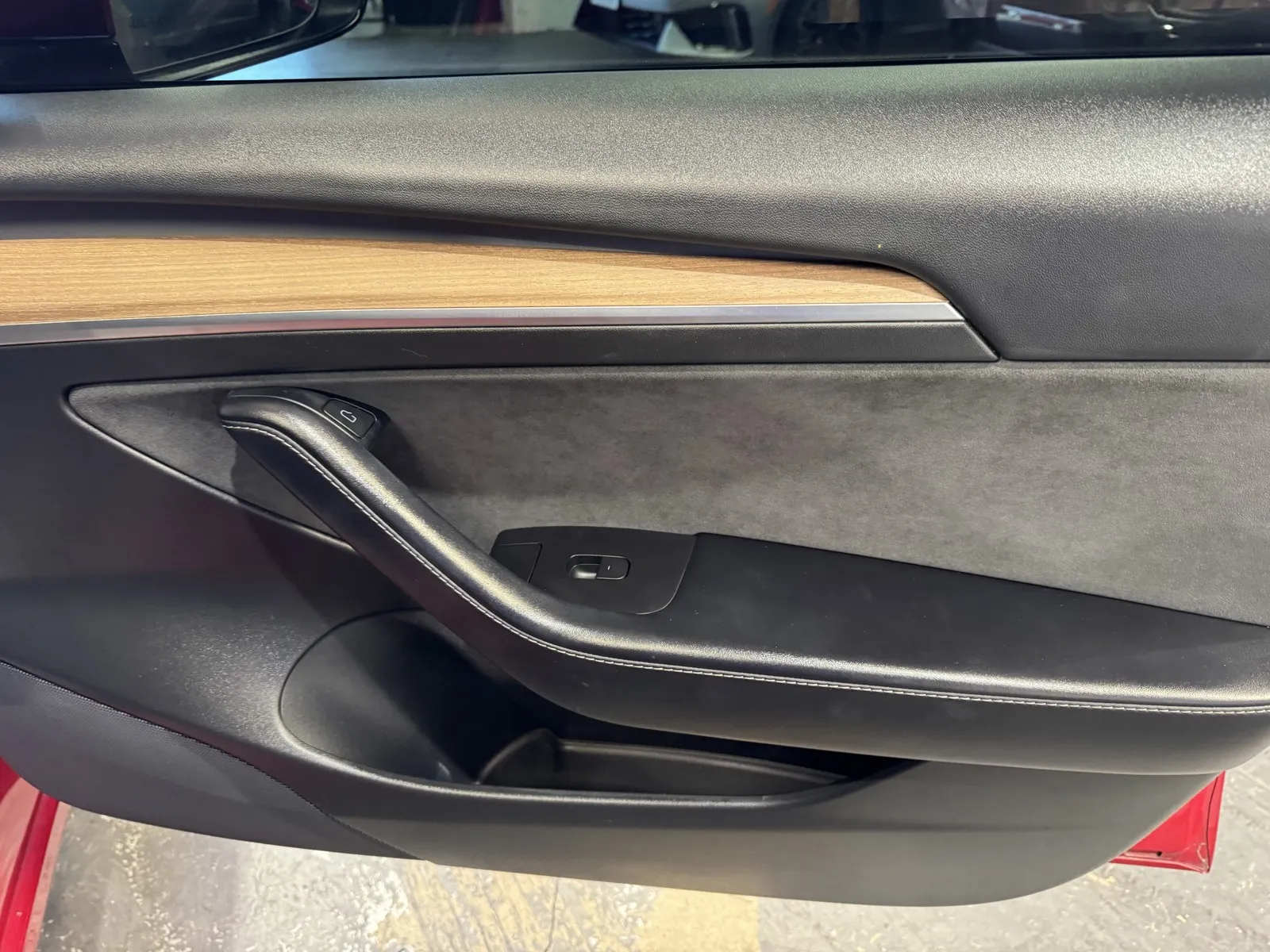 Tesla Model 3 photo 6
