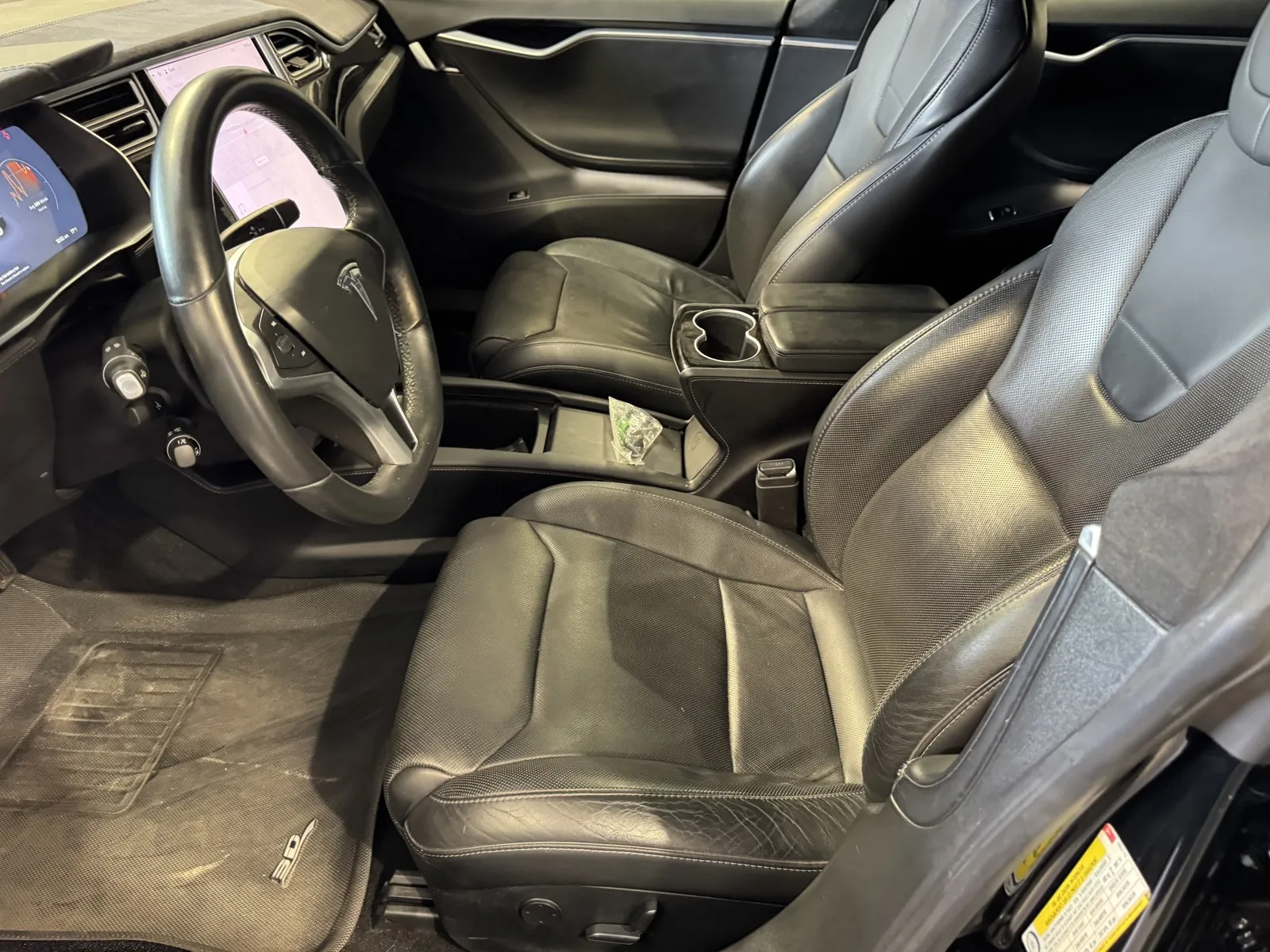 Tesla Model S photo 13