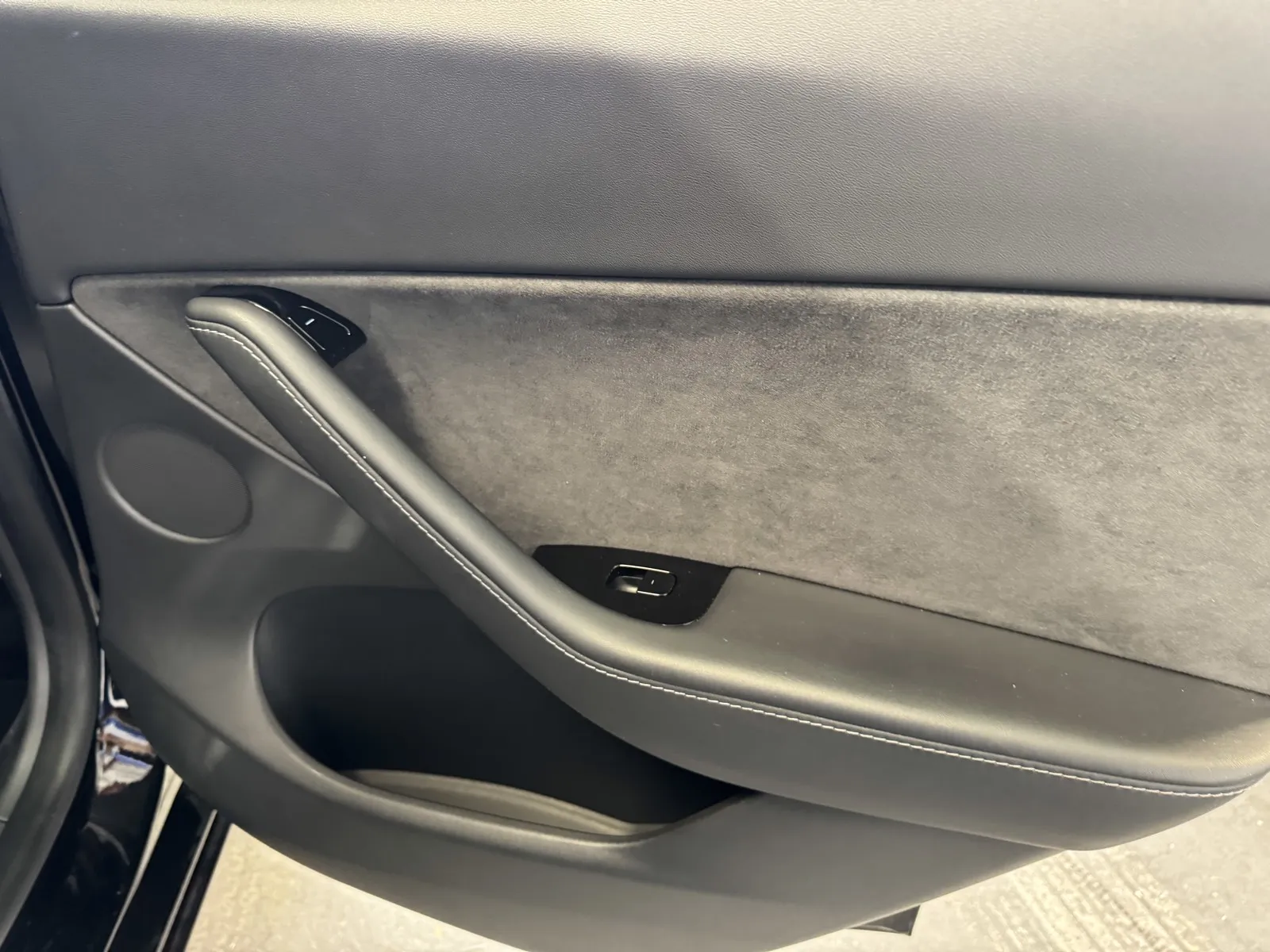 Tesla Model Y photo 9