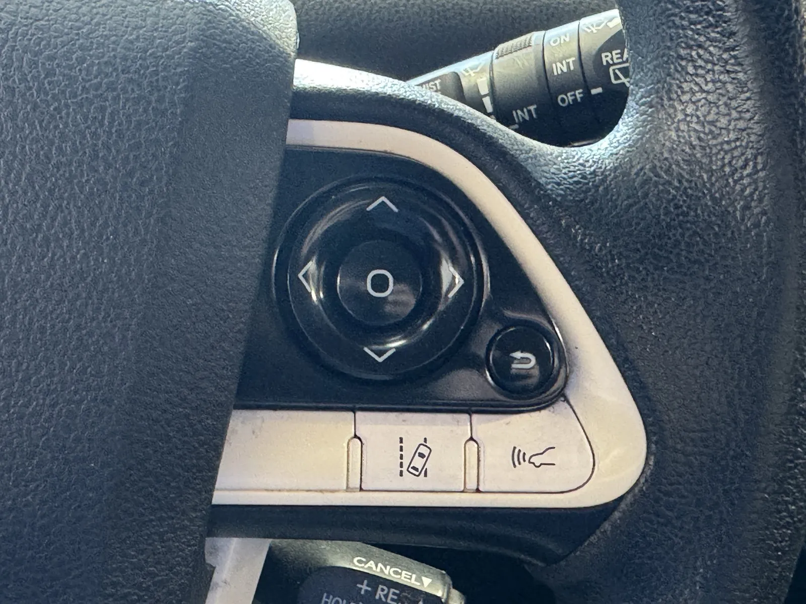 Toyota Prius photo 18