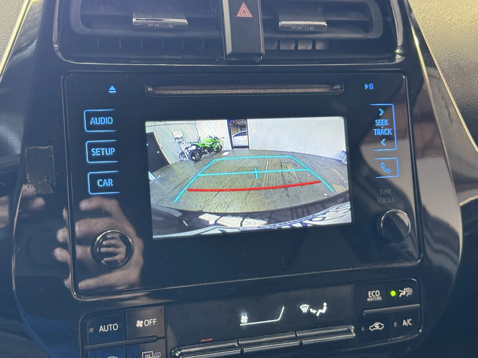 Toyota Prius photo 14