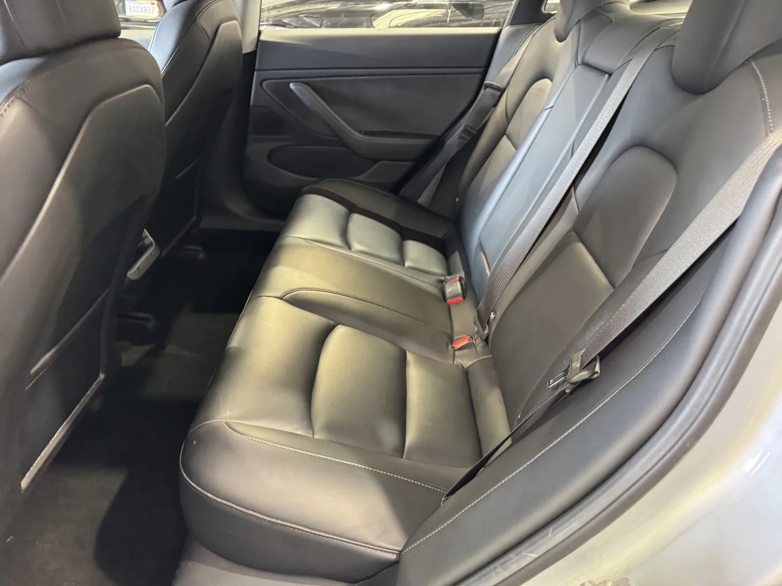 Tesla Model 3 photo 13