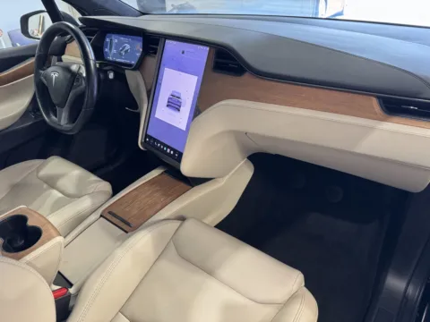 More photos of 2021 Tesla Model X Long Range Plus at Premium Autos - Norco, CA