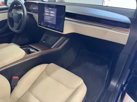 More photos of 2023 Tesla Model X at Premium Autos - Norco, CA