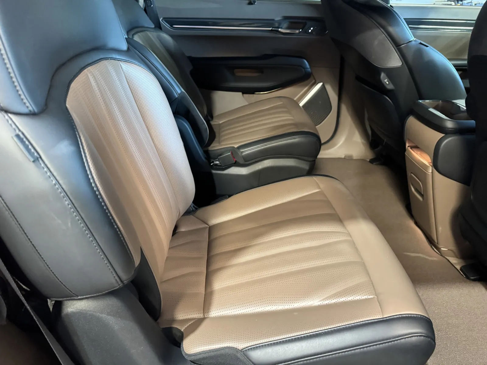 Kia EV9 photo 9