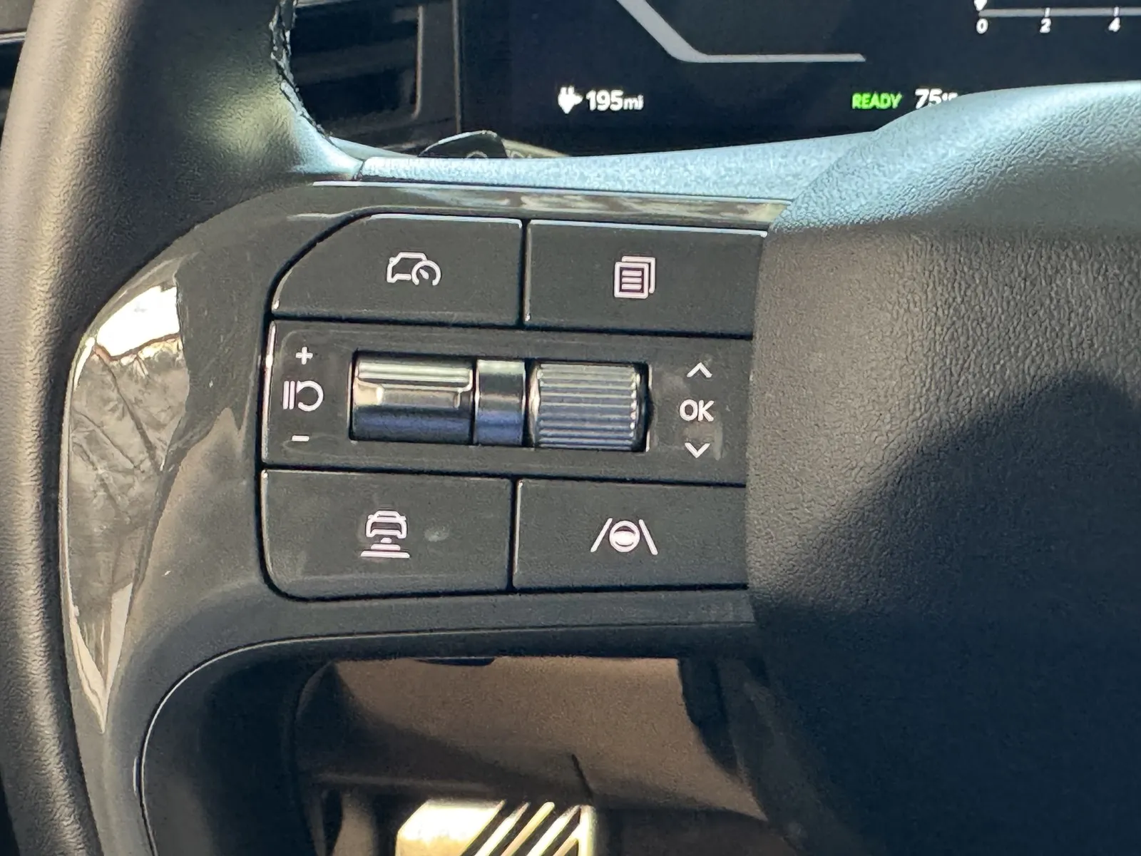 Kia EV9 photo 23