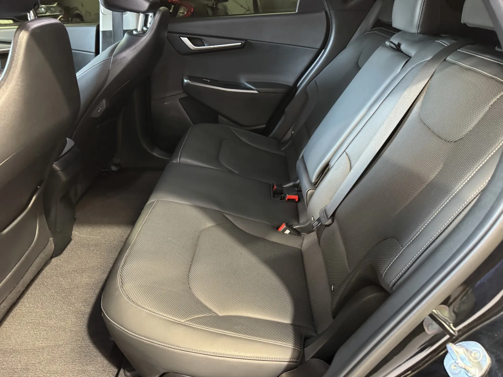 Kia EV6 photo 12