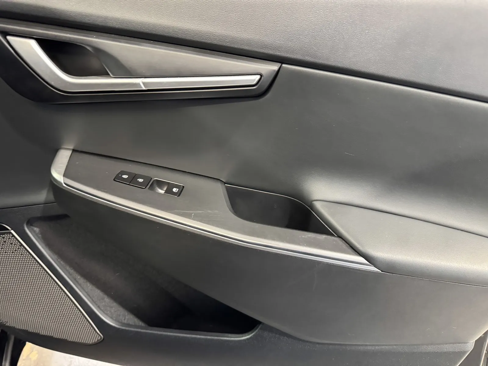Kia EV6 photo 8