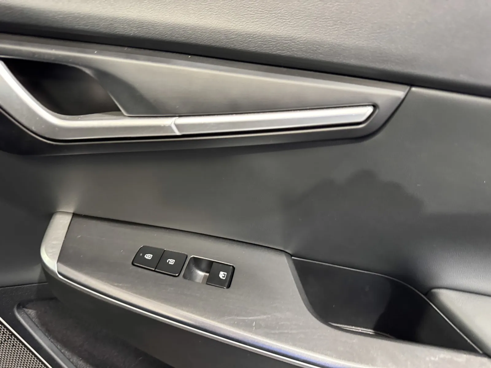 Kia EV6 photo 9