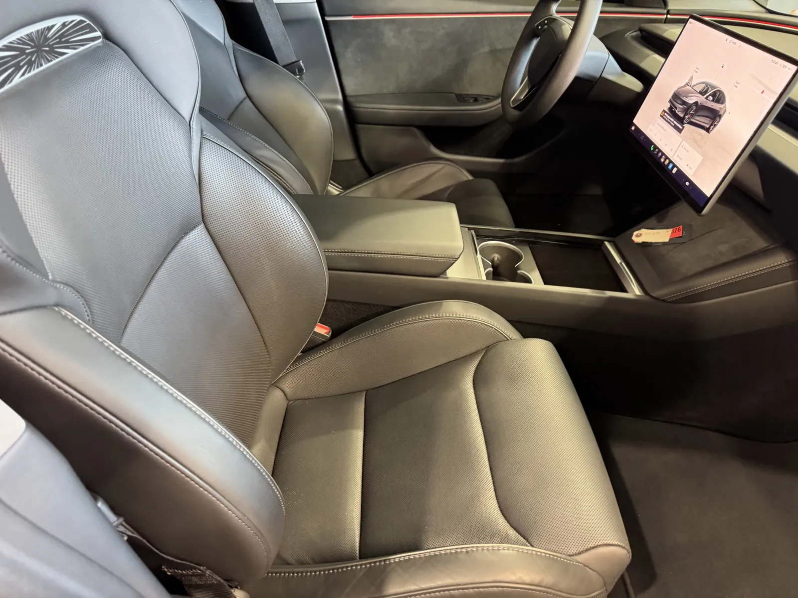 Tesla Model 3 photo 6