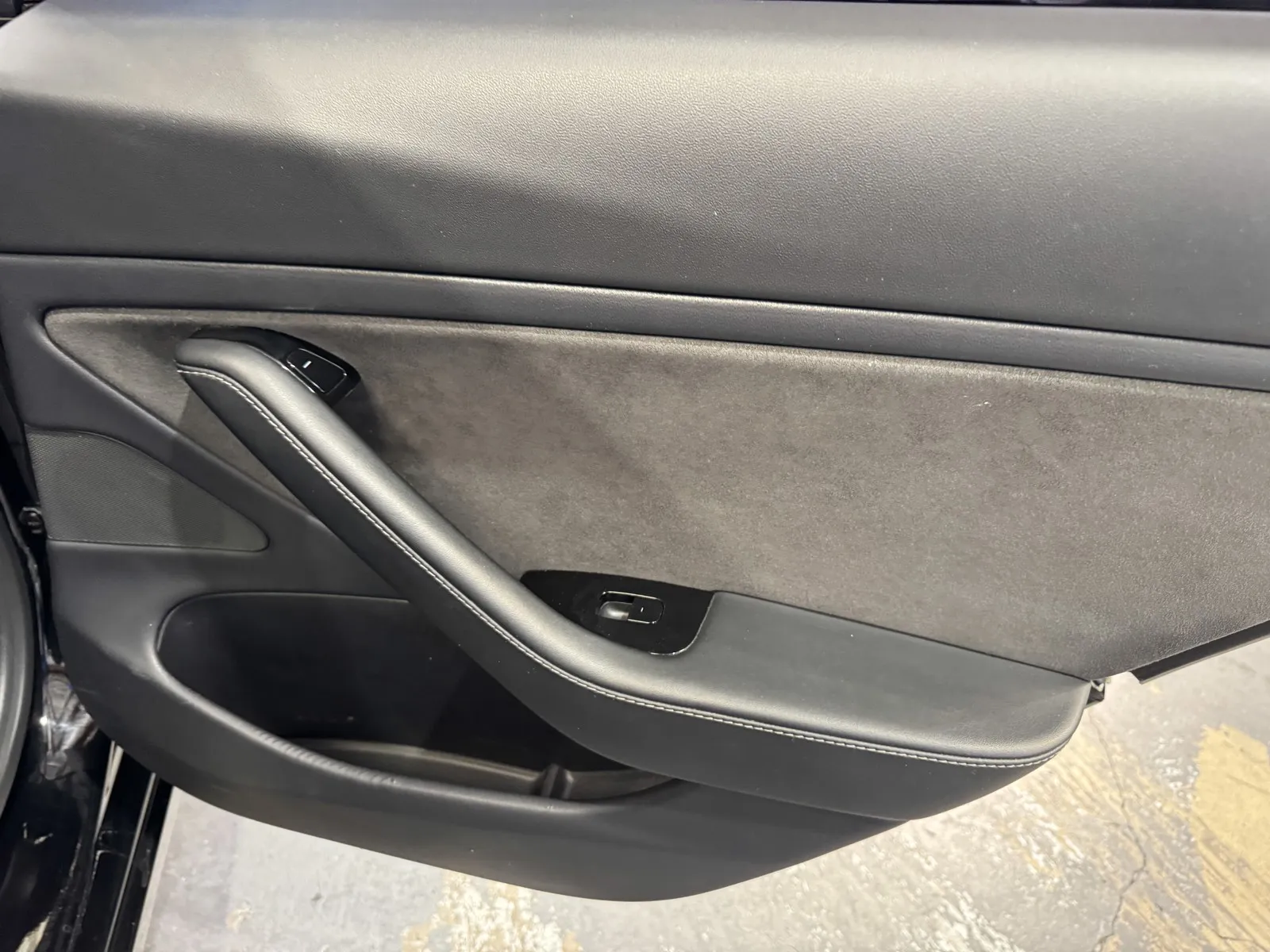 Tesla Model 3 photo 9