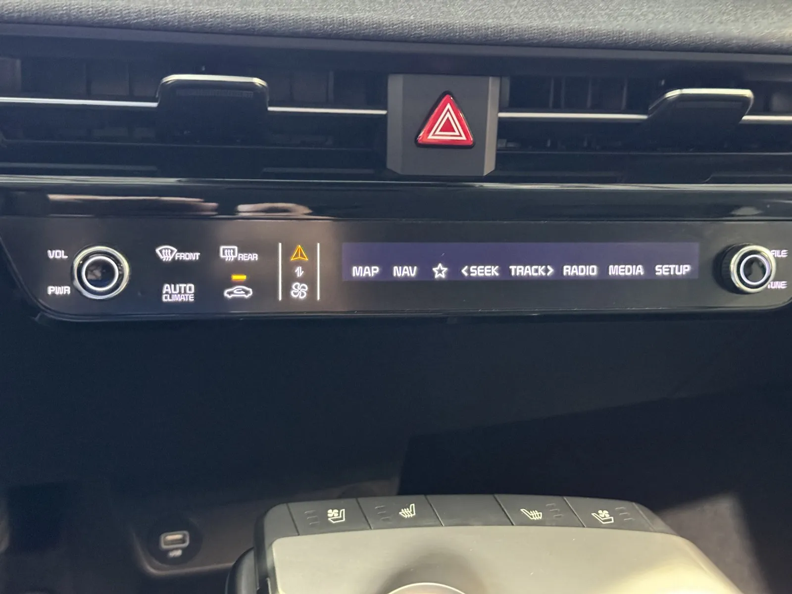 Kia EV6 photo 18