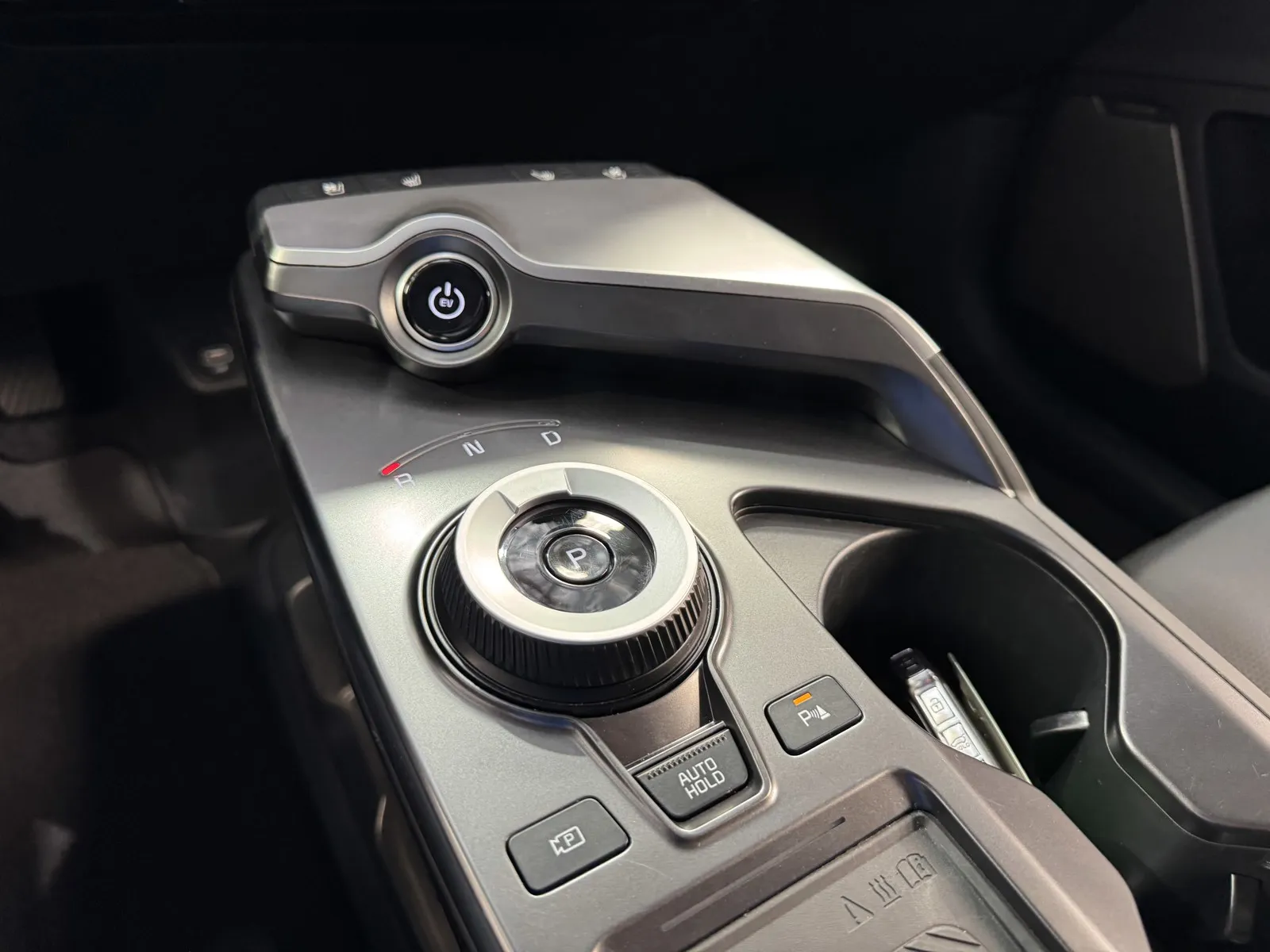 Kia EV6 photo 23