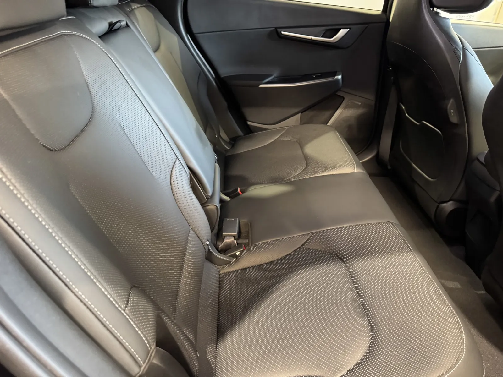 Kia EV6 photo 9