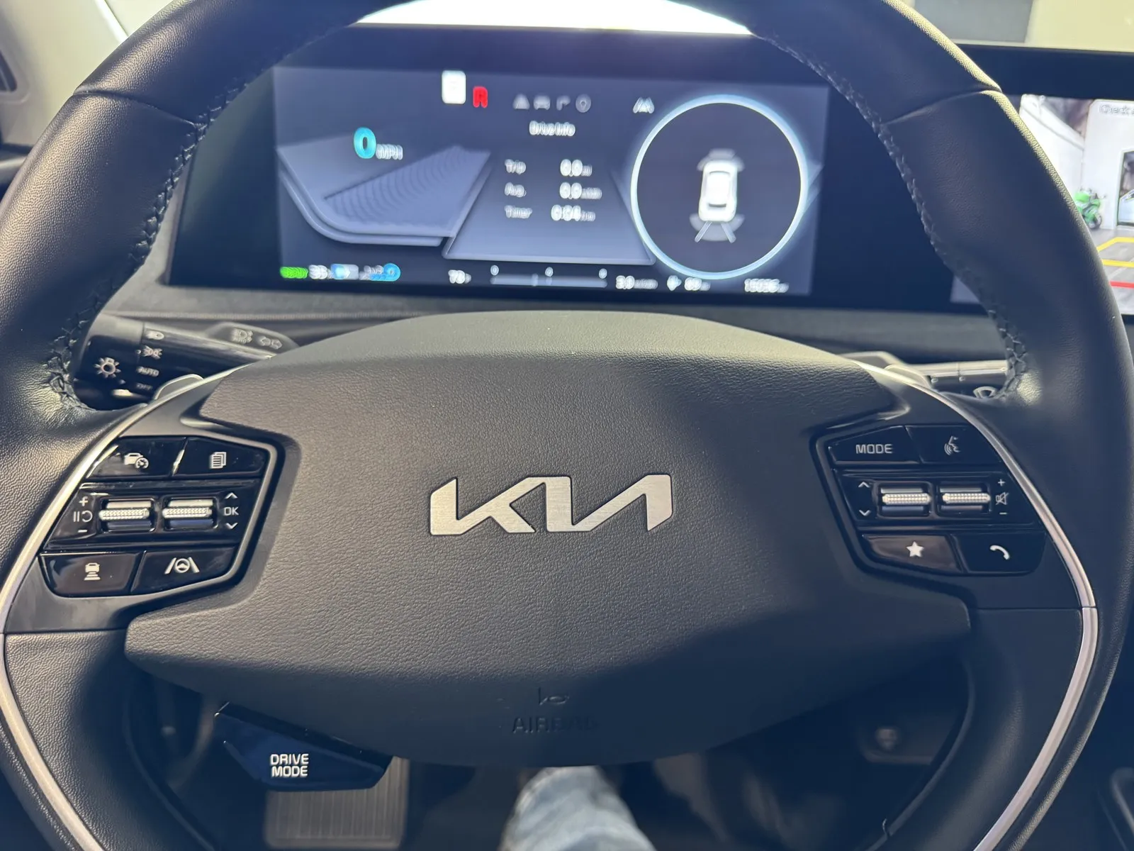 Kia EV6 photo 22