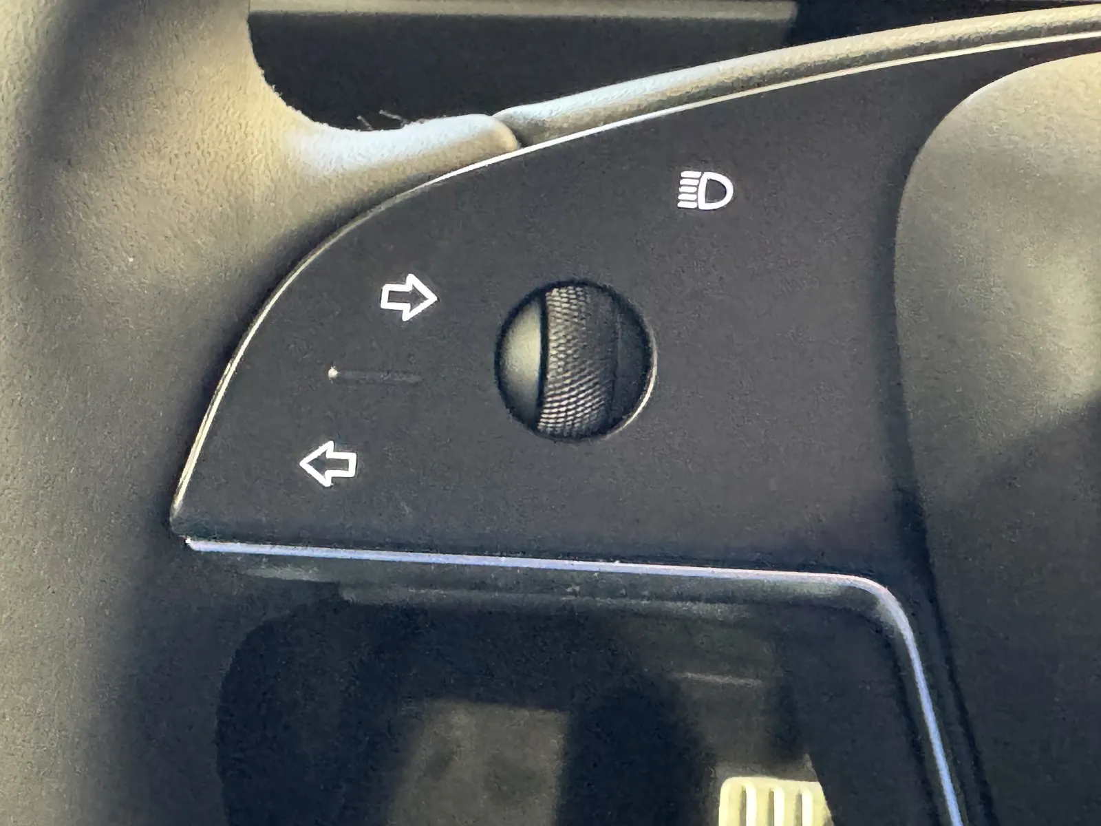 Tesla Model X photo 17