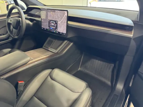 More photos of 2024 Tesla Model X at Premium Autos - Norco, CA