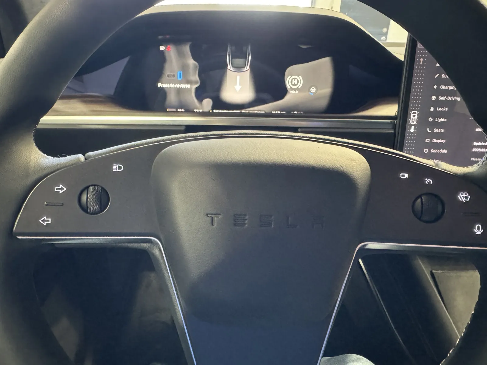 Tesla Model X photo 18